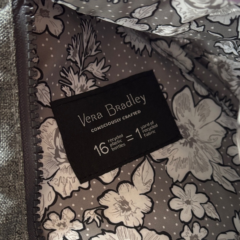 LIKE NEW! Vera Bradley Gray Crossbody Sling Bag - Picture 7 of 10